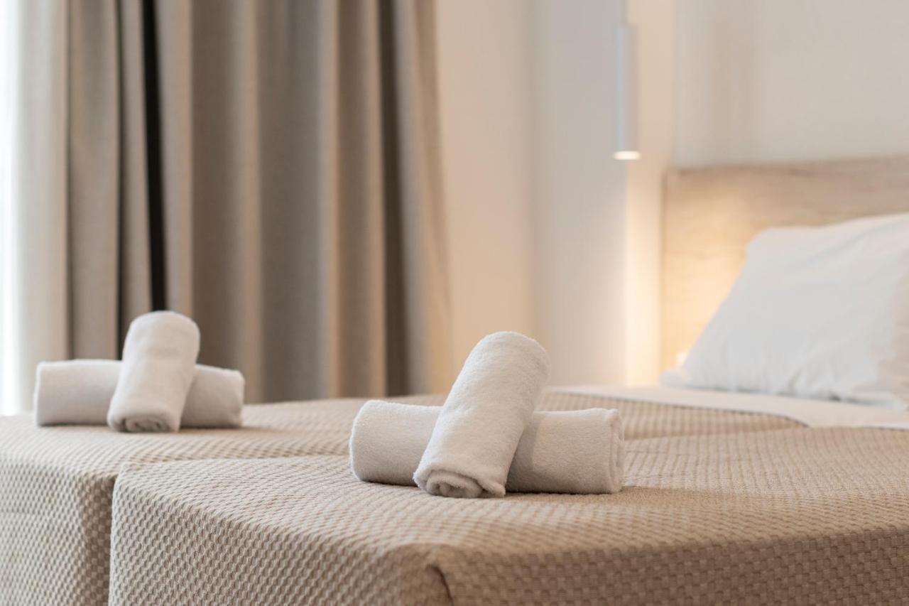 Mythos Suites Hotel Tigaki エクステリア 写真