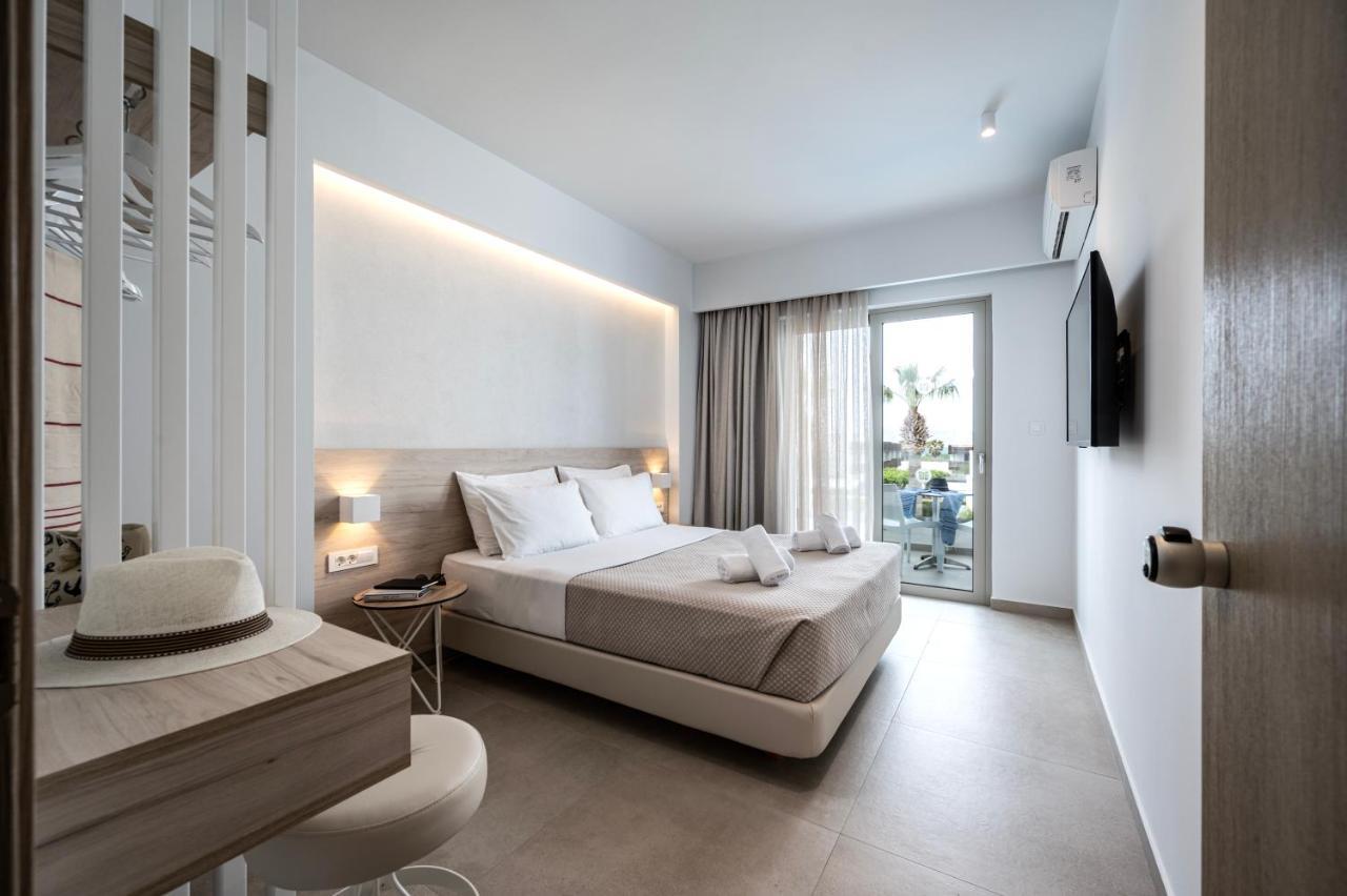 Mythos Suites Hotel Tigaki エクステリア 写真