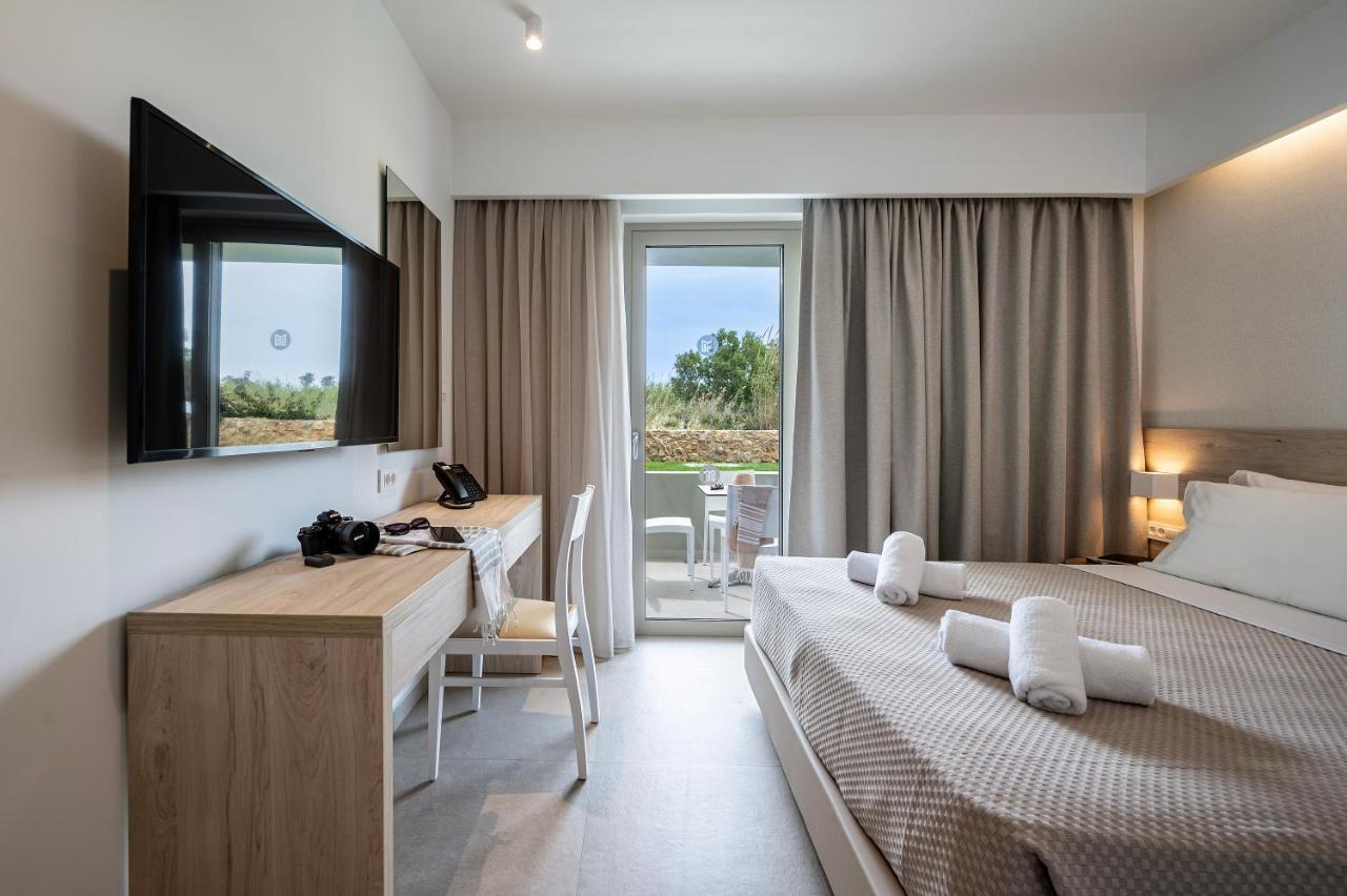 Mythos Suites Hotel Tigaki エクステリア 写真
