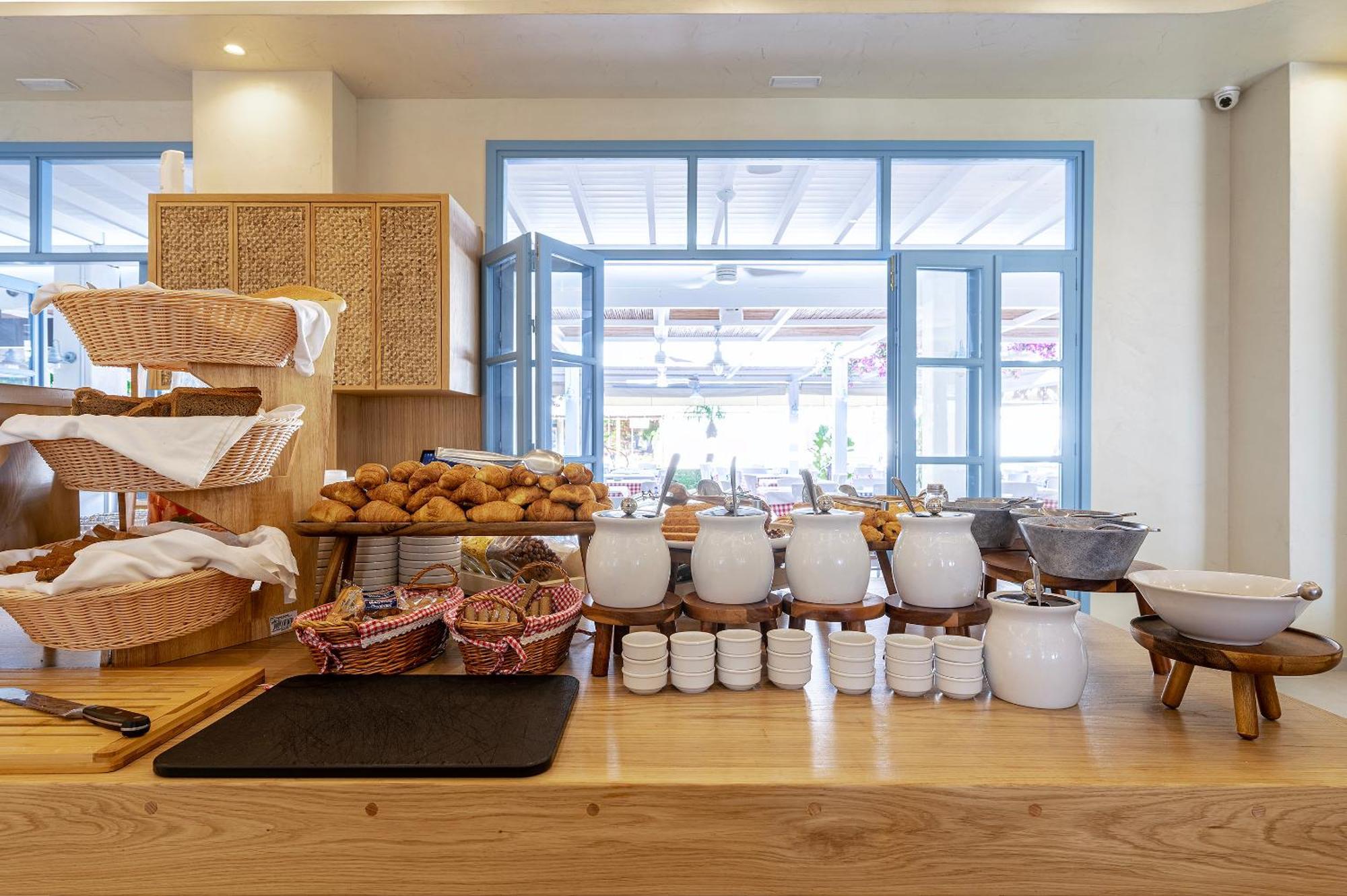 Mythos Suites Hotel Tigaki エクステリア 写真